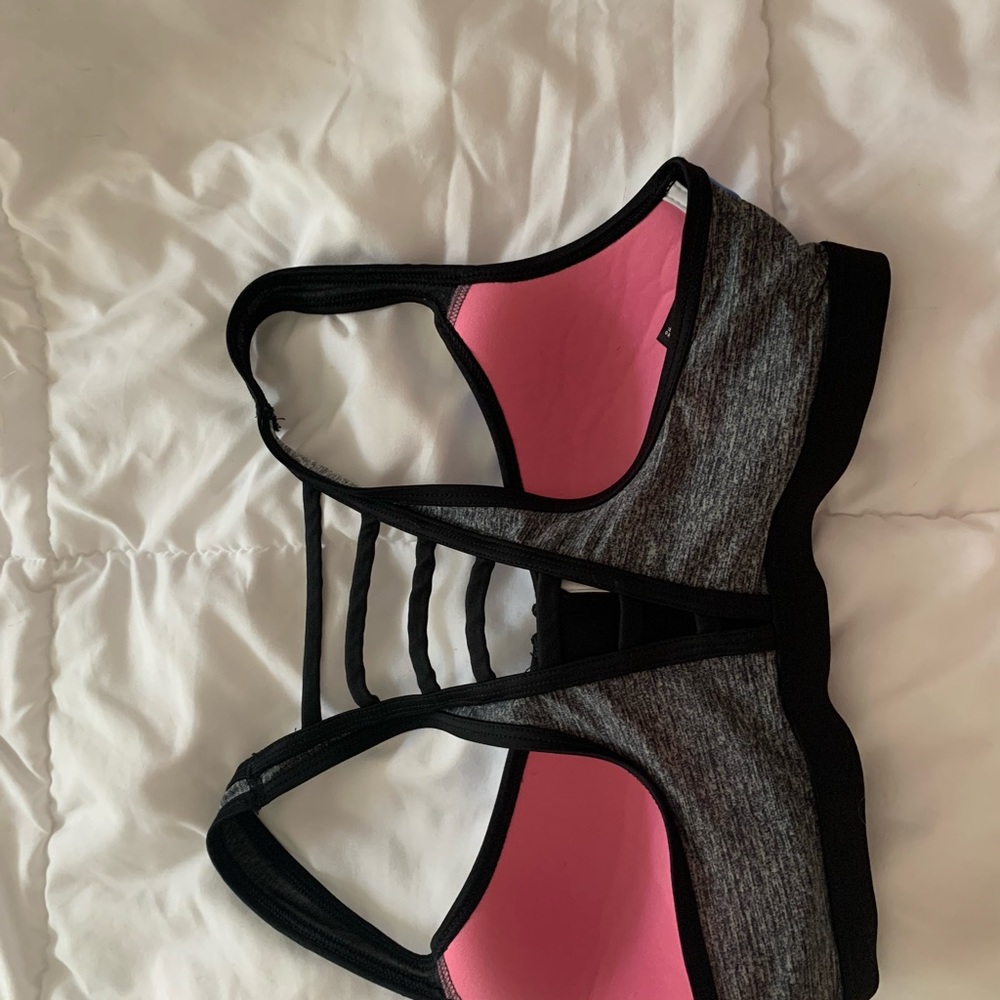 VS activewear padded sports bra